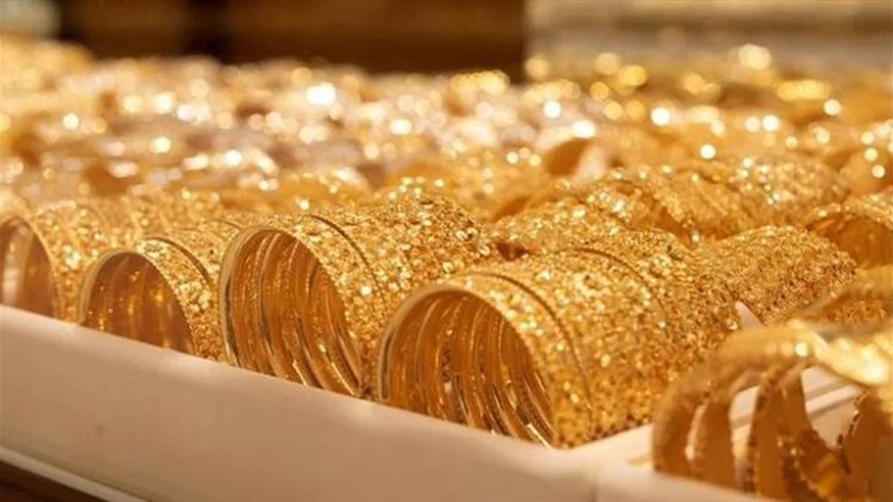 سعره يقفز بمقدار 3700 جنيه.. تحولات مفاجئة في مستويات الذهب بالتعاملات المسائية